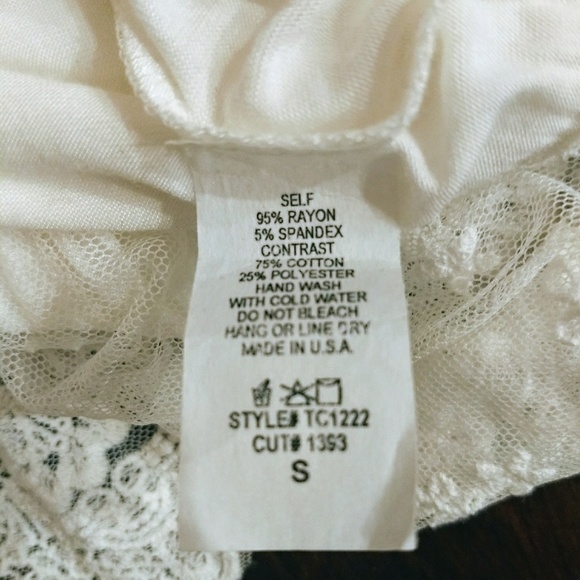 Tunic Length Ruffle Hem Top - Picture 3 of 4